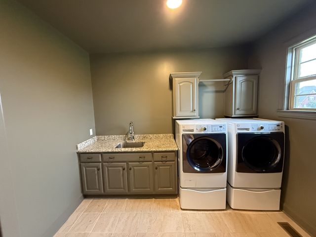 2162 Gorden Xing, Gallatin, TN 37066