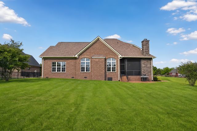 2162 Gorden Xing, Gallatin, TN 37066