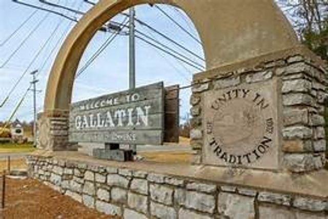 2162 Gorden Xing, Gallatin, TN 37066