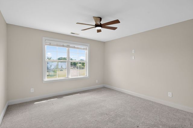 2162 Gorden Xing, Gallatin, TN 37066