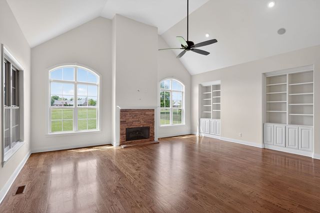 2162 Gorden Xing, Gallatin, TN 37066