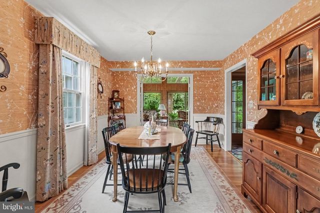 999 BEECH AVE, Hershey, PA 17033