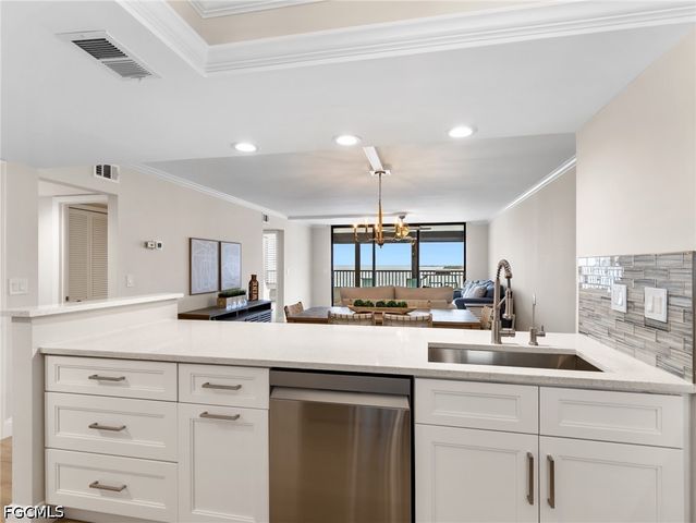 15021 Punta Rassa RD 403, Fort Myers, FL 33908