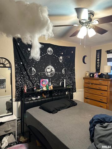 1130 SUNSET Drive, East Peoria, IL 61611