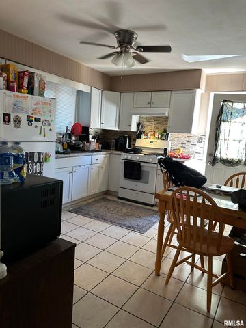 1130 SUNSET Drive, East Peoria, IL 61611