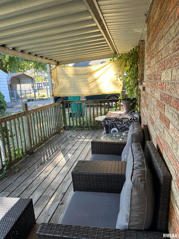 1130 SUNSET Drive, East Peoria, IL 61611