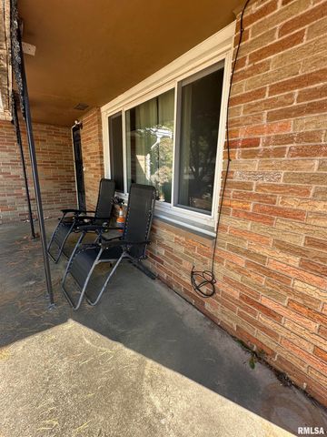 1130 SUNSET Drive, East Peoria, IL 61611