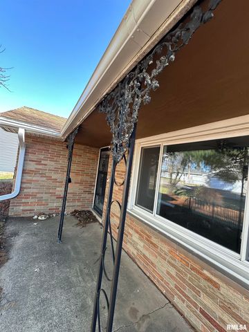 1130 SUNSET Drive, East Peoria, IL 61611