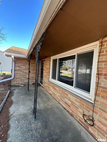 1130 SUNSET Drive, East Peoria, IL 61611