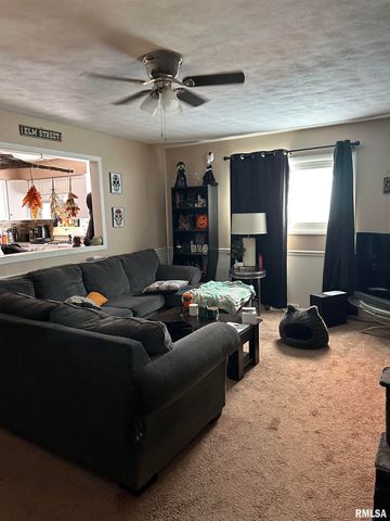 1130 SUNSET Drive, East Peoria, IL 61611