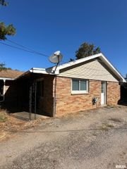 1130 SUNSET Drive, East Peoria, IL 61611