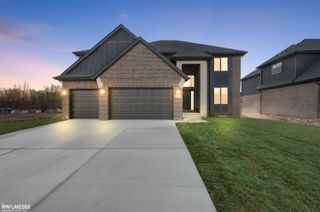 18894 Via Firenze Drive, Macomb, MI 48044