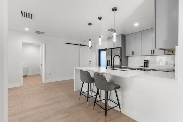 303 De Carie Street, Delray Beach, FL 33444