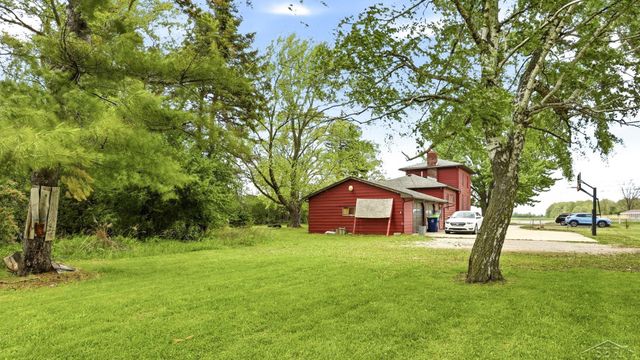 3285 Kochville Road, Kochville Twp, MI 48604