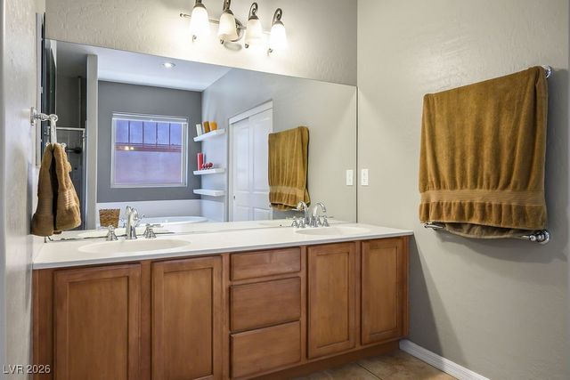 2589 Chateau Clermont Street, Henderson, NV 89044