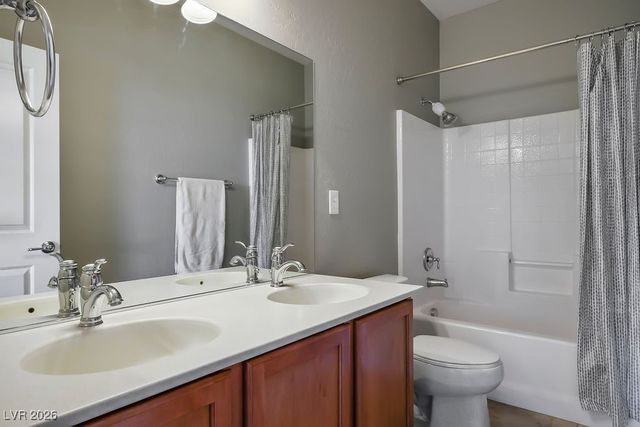 2589 Chateau Clermont Street, Henderson, NV 89044