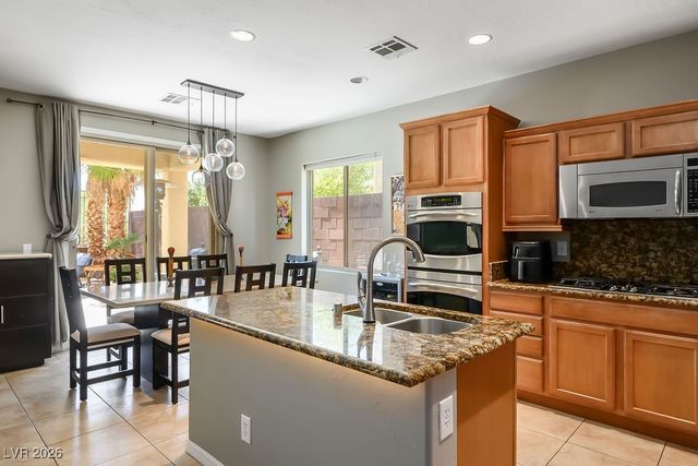 2589 Chateau Clermont Street, Henderson, NV 89044