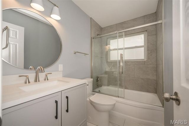 1350 Ensenada Drive, St Louis, MO 63031