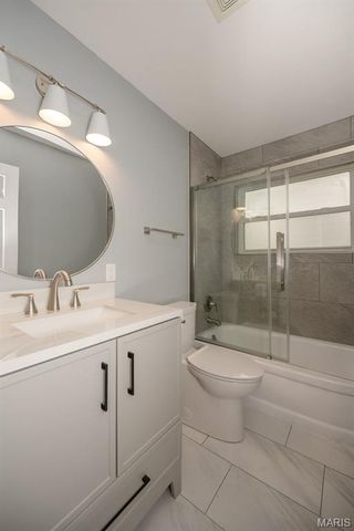 1350 Ensenada Drive, St Louis, MO 63031