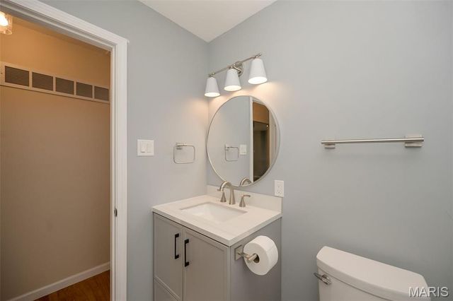 1350 Ensenada Drive, St Louis, MO 63031