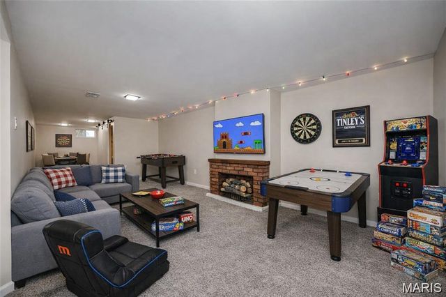 1350 Ensenada Drive, St Louis, MO 63031