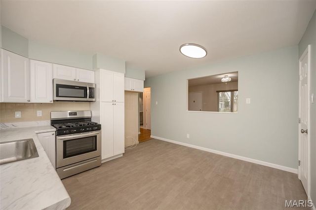 1350 Ensenada Drive, St Louis, MO 63031