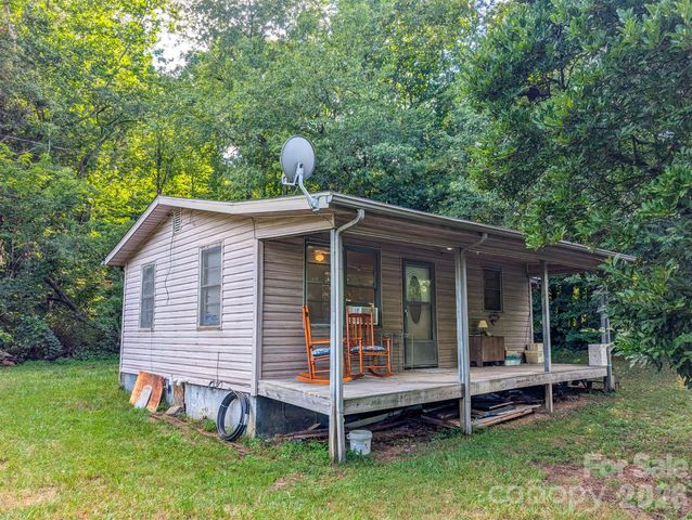 172 Lower Browns Creek Road, Burnsville, NC 28714