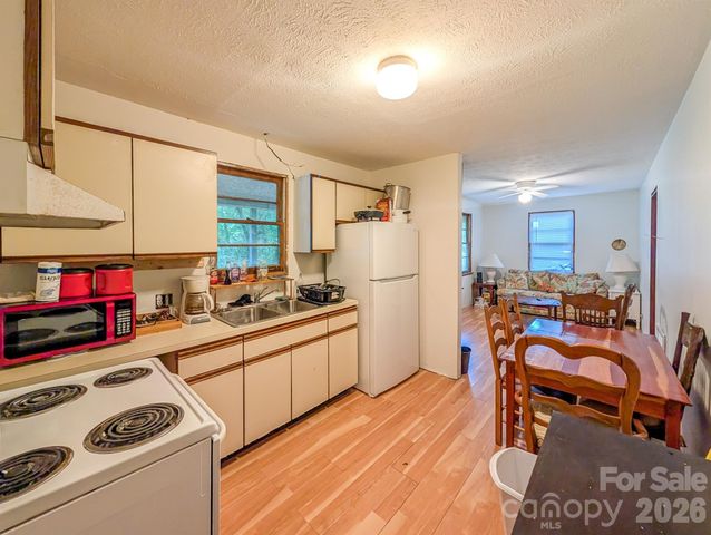 172 Lower Browns Creek Road, Burnsville, NC 28714