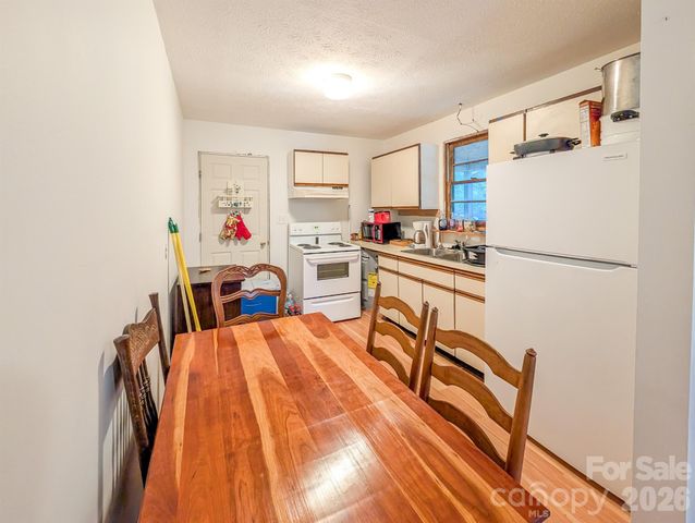 172 Lower Browns Creek Road, Burnsville, NC 28714
