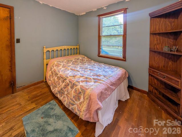 172 Lower Browns Creek Road, Burnsville, NC 28714