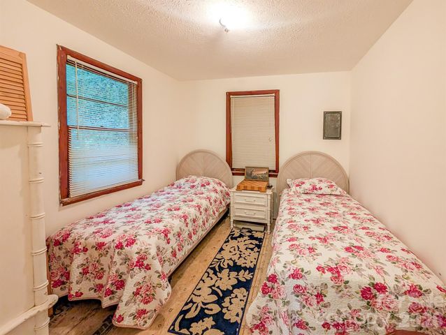 172 Lower Browns Creek Road, Burnsville, NC 28714