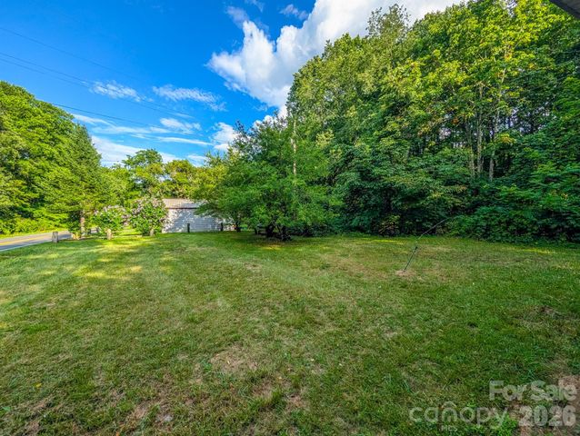 172 Lower Browns Creek Road, Burnsville, NC 28714