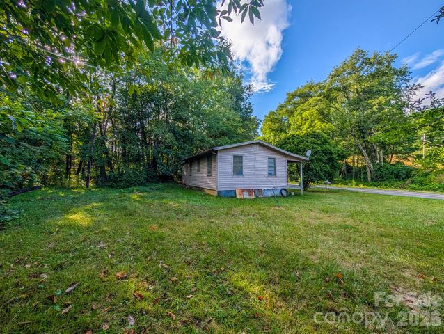 172 Lower Browns Creek Road, Burnsville, NC 28714