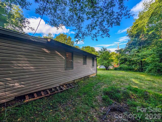 172 Lower Browns Creek Road, Burnsville, NC 28714