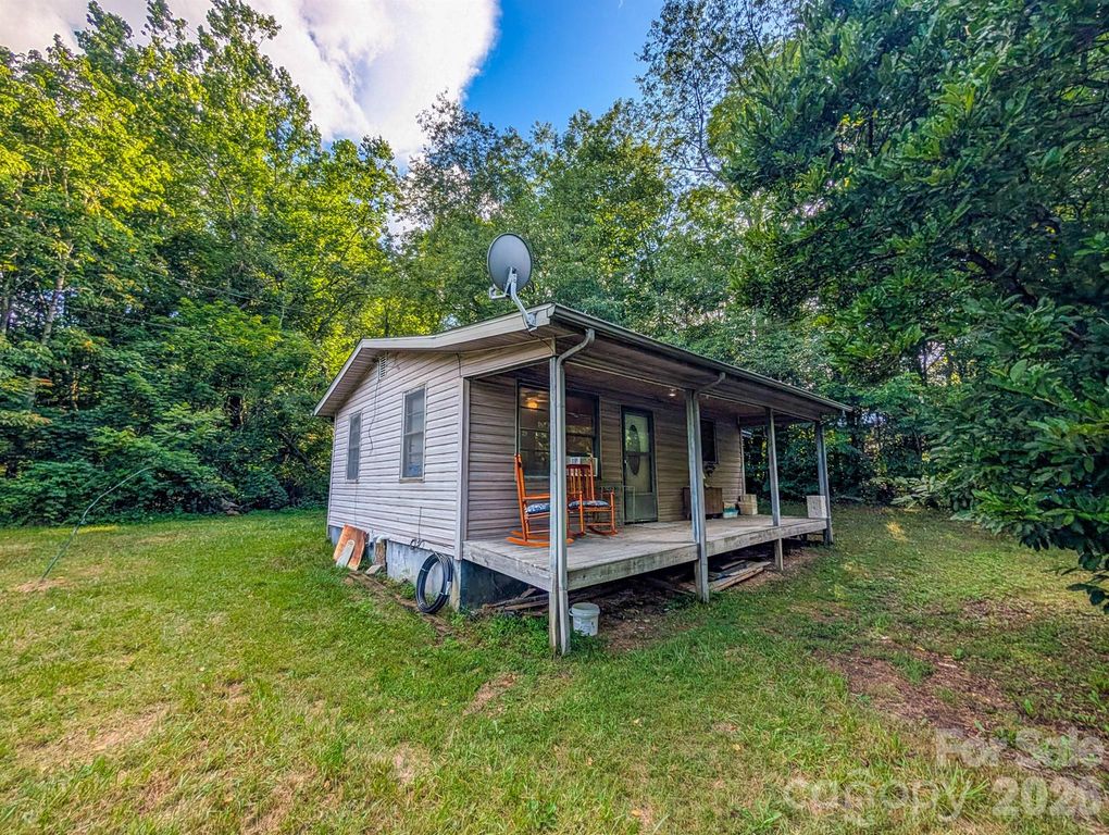 172 Lower Browns Creek Road, Burnsville, NC 28714