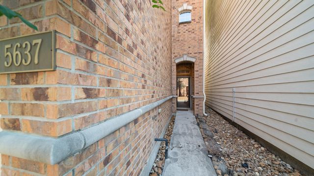 5637 Oasis Palm Lane, Houston, TX 77021