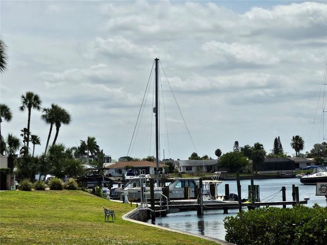 1028 APOLLO BEACH BOULEVARD 19, Apollo Beach, FL 33572