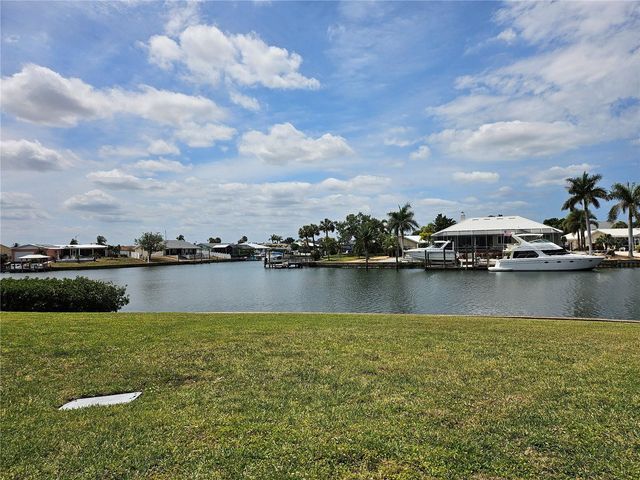 1028 APOLLO BEACH BOULEVARD 19, Apollo Beach, FL 33572