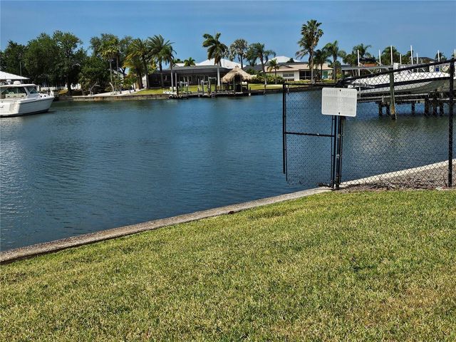1028 APOLLO BEACH BOULEVARD 19, Apollo Beach, FL 33572