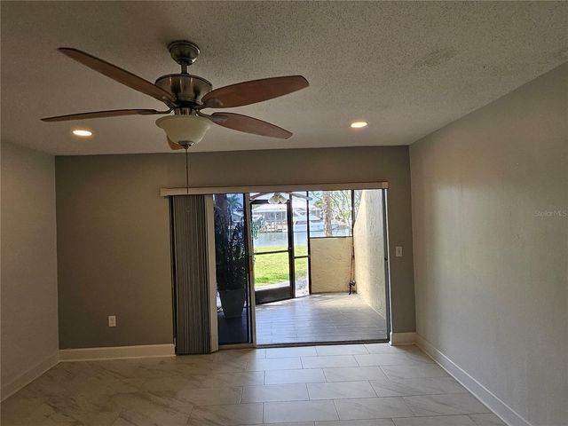 1028 APOLLO BEACH BOULEVARD 19, Apollo Beach, FL 33572