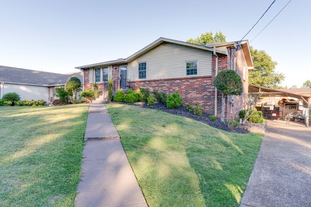 1611 Merritt St, Old Hickory, TN 37138