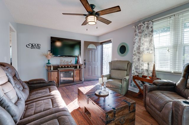 1611 Merritt St, Old Hickory, TN 37138