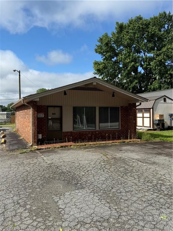 1503 center Street, Lexington, NC 27292
