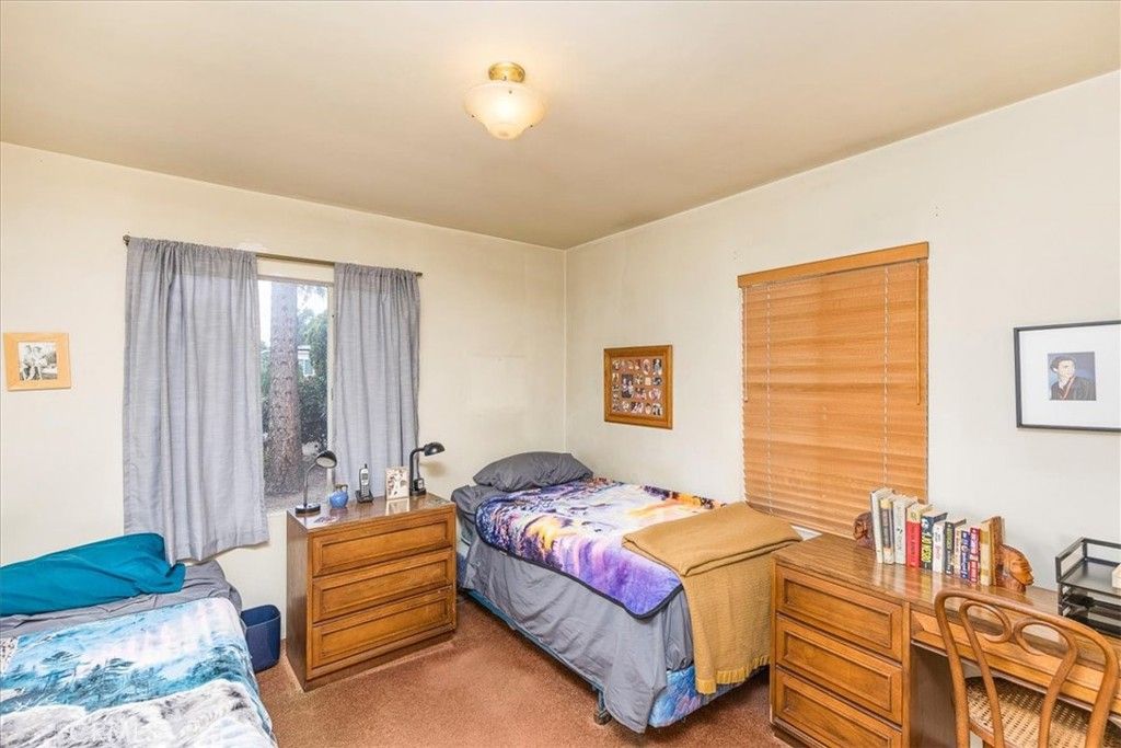 Image 15 of property listing at 949 W Rosewood Court, Ontario, CA 91762