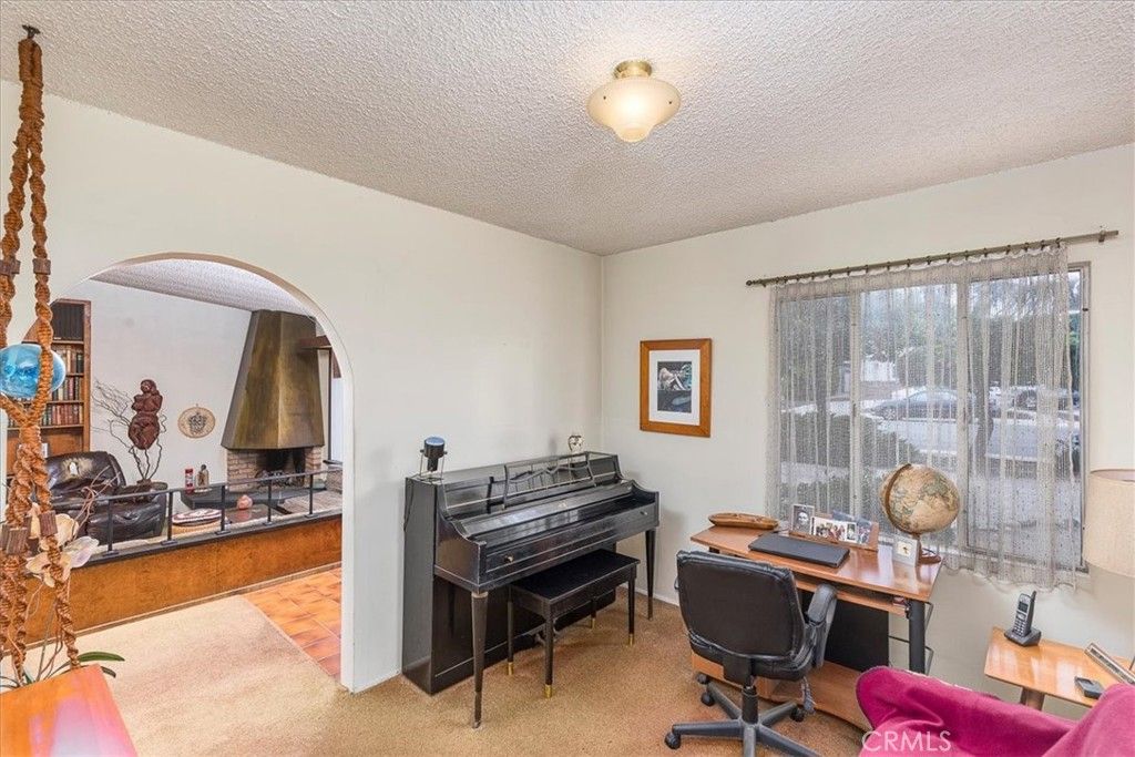 Image 19 of property listing at 949 W Rosewood Court, Ontario, CA 91762