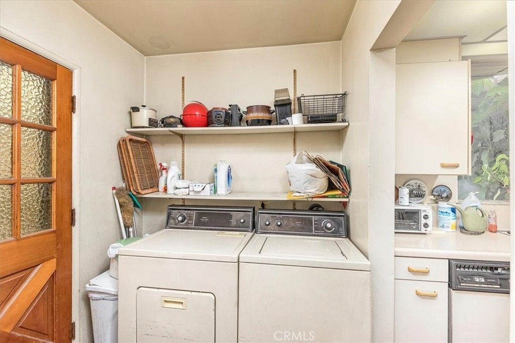 Image 20 of property listing at 949 W Rosewood Court, Ontario, CA 91762