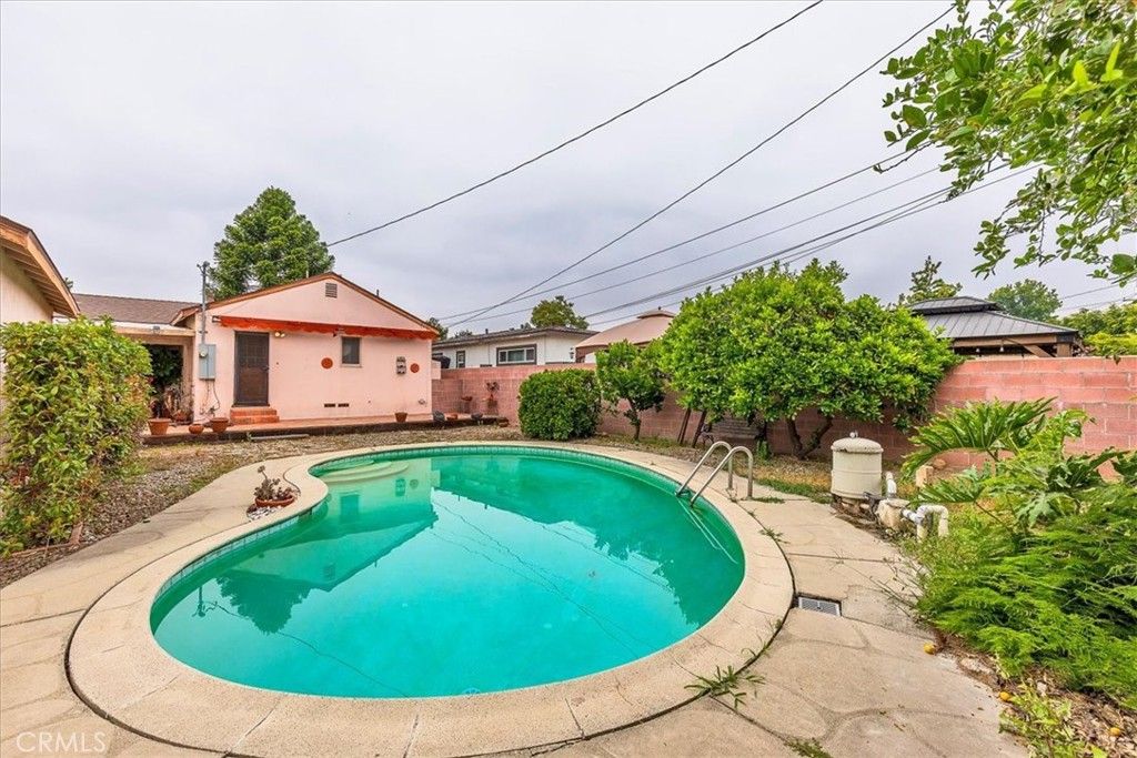 Image 22 of property listing at 949 W Rosewood Court, Ontario, CA 91762