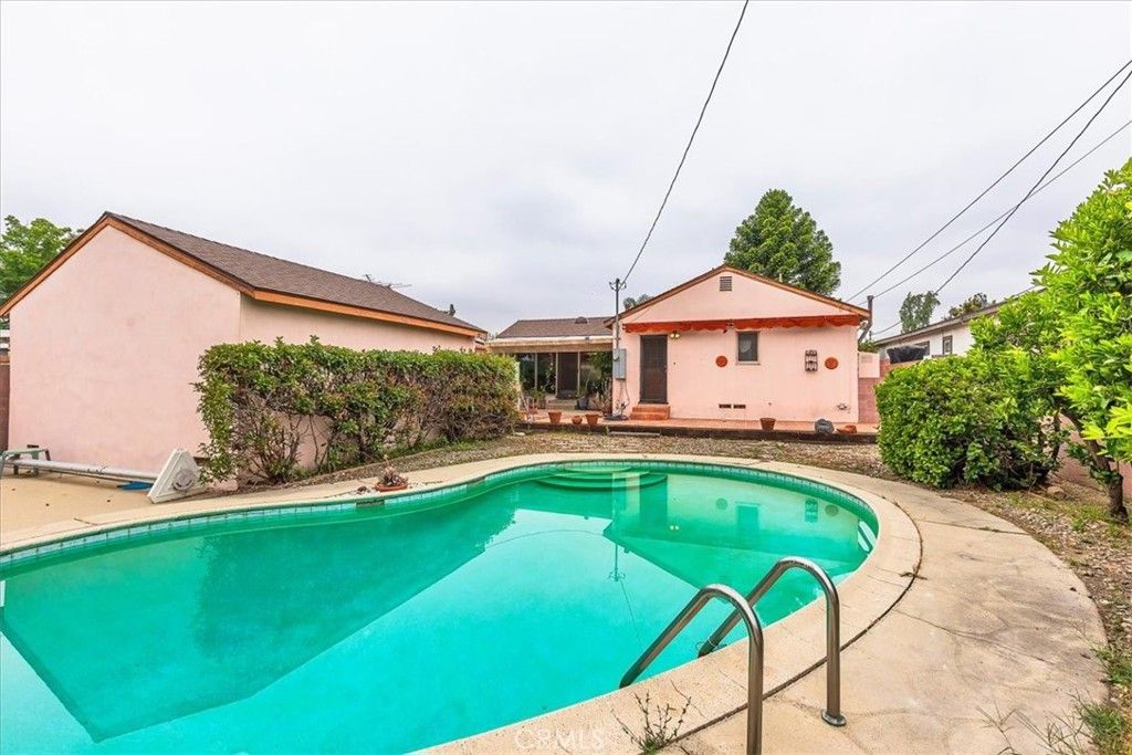 Image 24 of property listing at 949 W Rosewood Court, Ontario, CA 91762