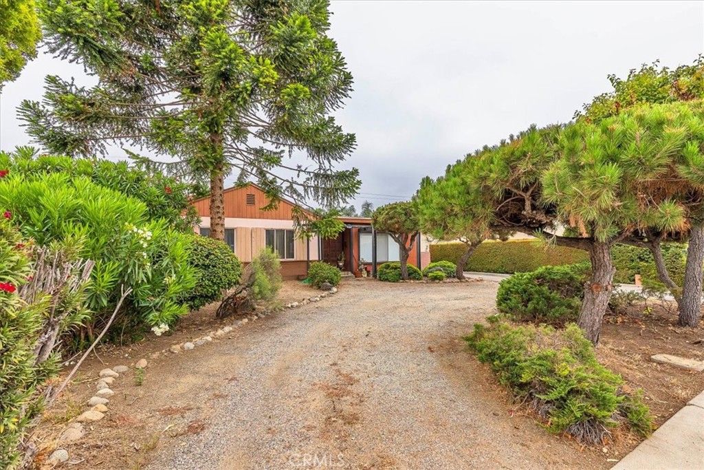 Image 3 of property listing at 949 W Rosewood Court, Ontario, CA 91762