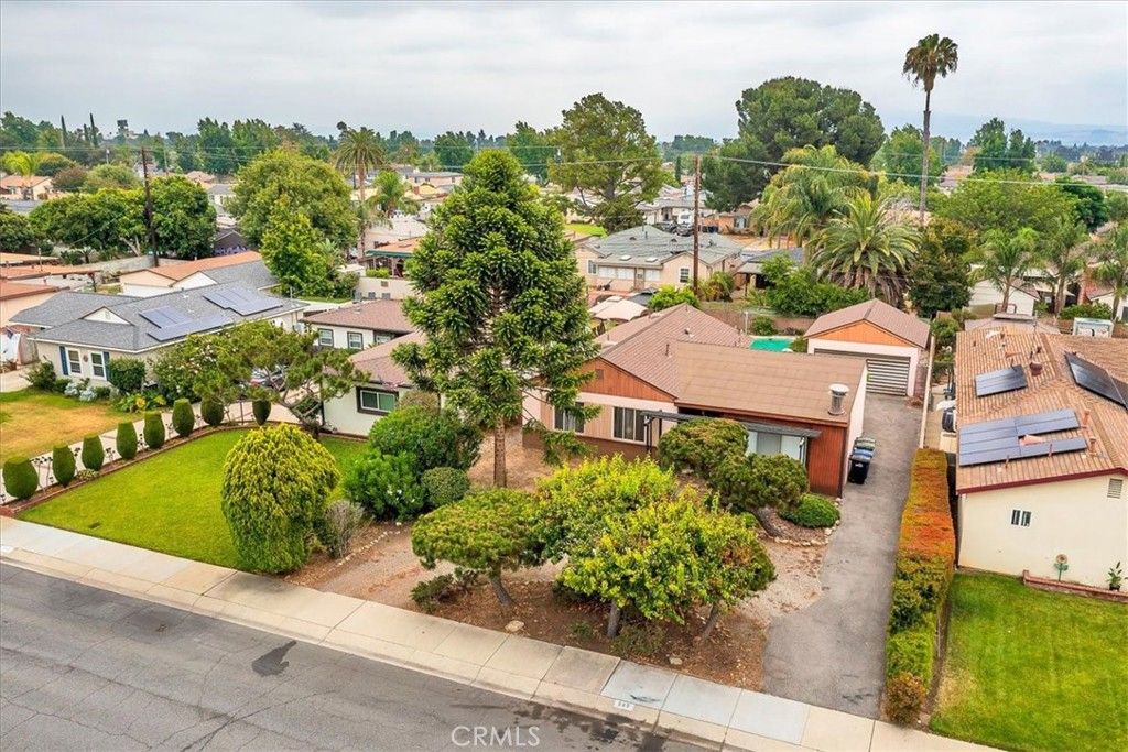 Image 33 of property listing at 949 W Rosewood Court, Ontario, CA 91762